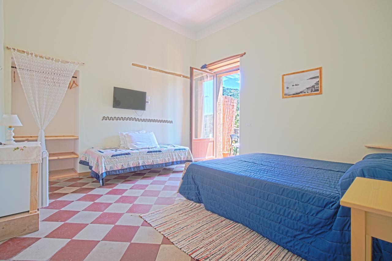 La Casa Sul Blu Albergo Diffuso Pisciotta Luaran gambar